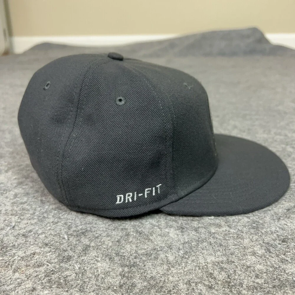 Michigan State Spartans Hat Cap Flex Mens Medium NCAA Basketball Nike‎ Dri Fit